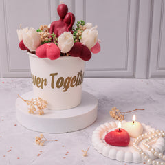 Couple Hug Bouquet Candles